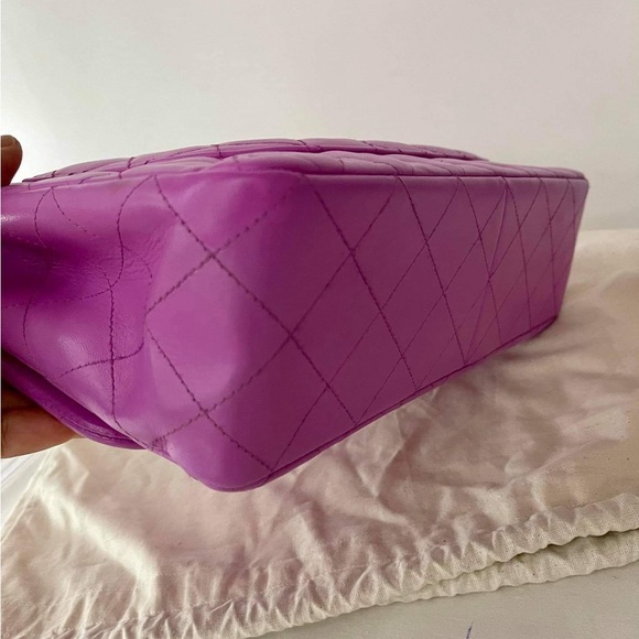 Chanel Double Flap in Lambskin - Picture 6 of 9